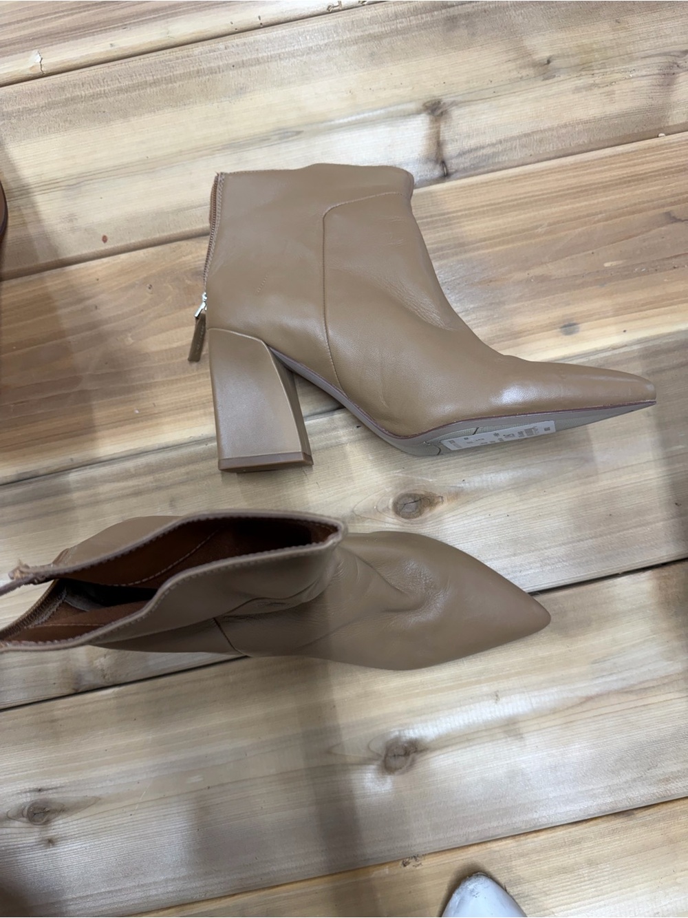 NWT Nordstrom Tan Pointed Toe Block Heel Ankle Boots